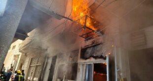الدفاع المدني يسيطر على حريق اندلع في محال قرطاسية بشارع الرشيد وسط بغداد دون تسجيل إصابات ويباشر تحقيقاً لمعرفة الأسباب