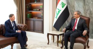 فائق زيدان يستقبل الجنرال الأمريكي المتقاعد ديفيد بترايوس ويشيد بدوره في مكافحة الإرهاب بالعراق
